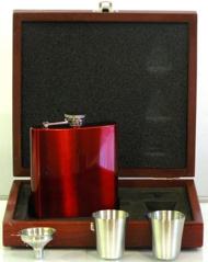 X58150 Red Gloss Hip Flask Set Red 6oz in Wood Box