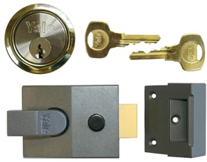 Yale 89 Nightlatch 60mm P89DMGPB - Locks & Security Products/Rim Cylinder Locks